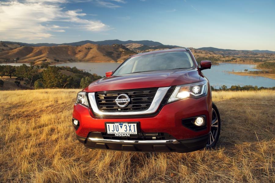  Nissan Pathfinder 2017 года  (AU) (фото 9 из 17)